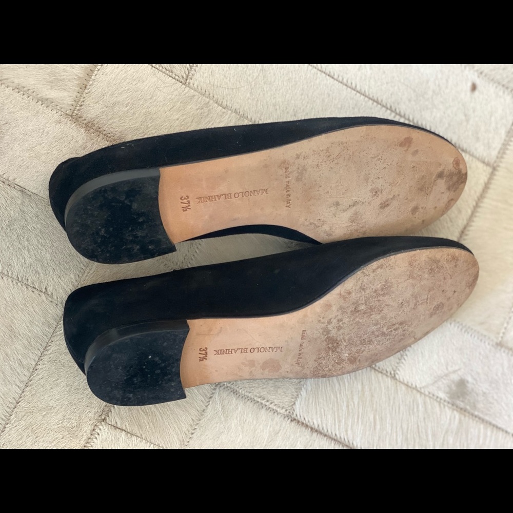 Manolo Blanhnik Suede Flats - Picture 4 of 5